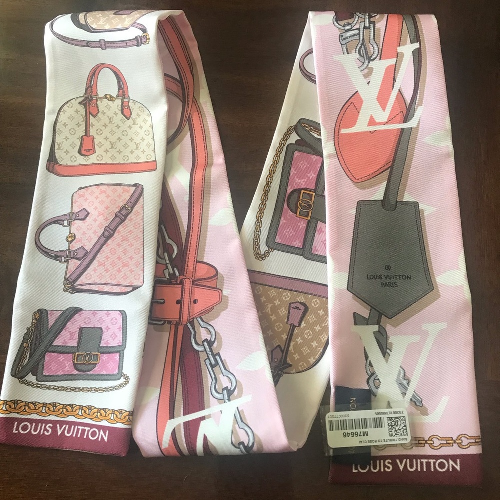 Louis Pink Scarf M786655 new with tag